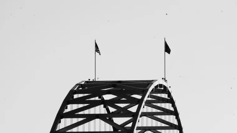 Arch, Two Flags