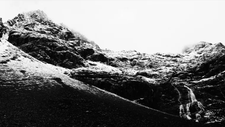 Snowline, Falls